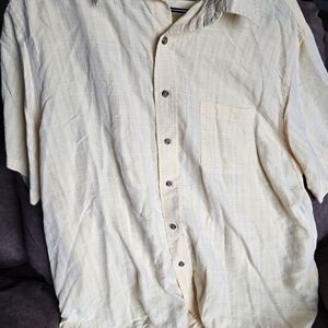Roundtree & Yorke Light Cream Short-Sleeve Button-Down Shirt
